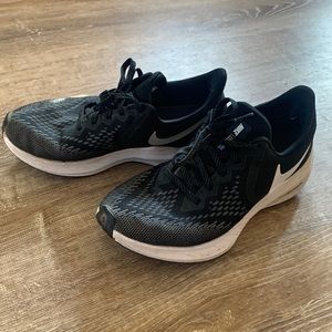 Nike Zoom Winflo Running Mens Size 9